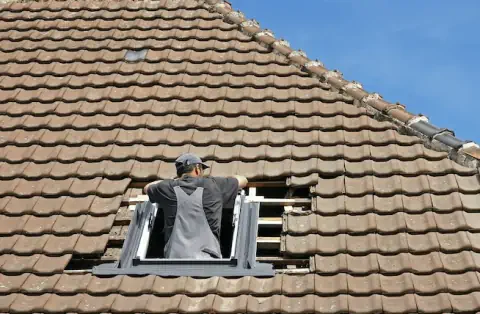 Pose de velux - Saint-Maixant